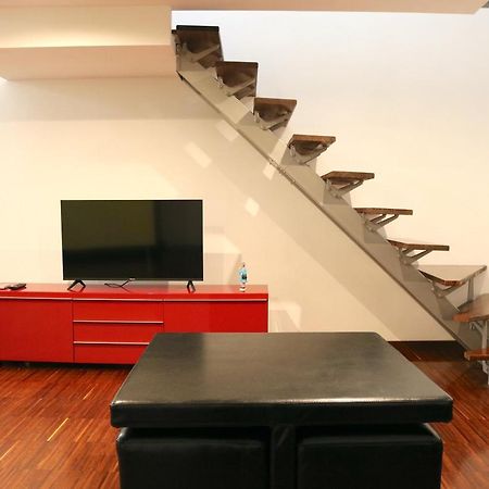 דירות מילאנו Cozy & Large Loft Famagosta מראה חיצוני תמונה