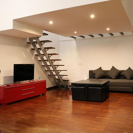 דירות מילאנו Cozy & Large Loft Famagosta מראה חיצוני תמונה