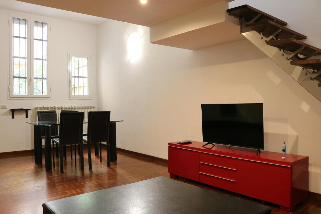 דירות מילאנו Cozy & Large Loft Famagosta מראה חיצוני תמונה